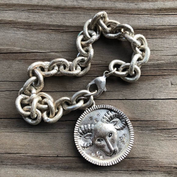 VTG MCM Aries Ram Astrology / Star Sign Silver Toned Oval Chain Link Bracelet - Picture 1 of 10